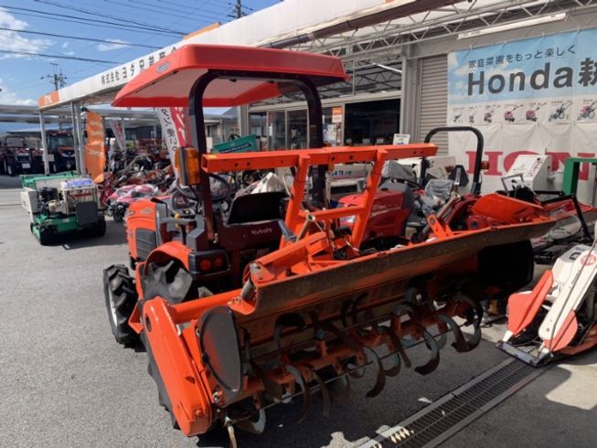 トラクター KB20DMARF4 写真６